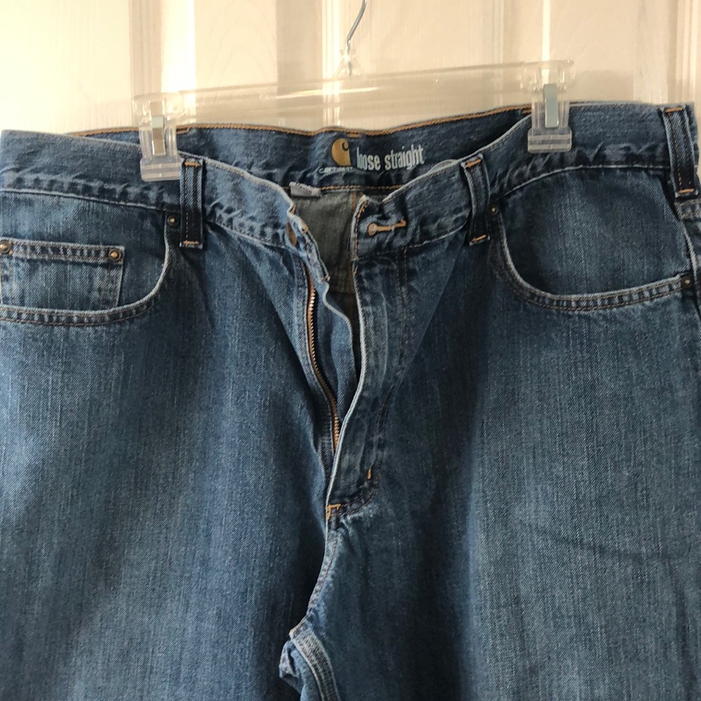 38x32. Carhartt men’s jeans. Loose straight